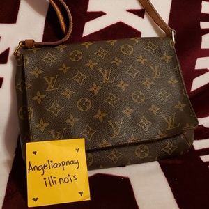 Louis Vuitton mussette tango